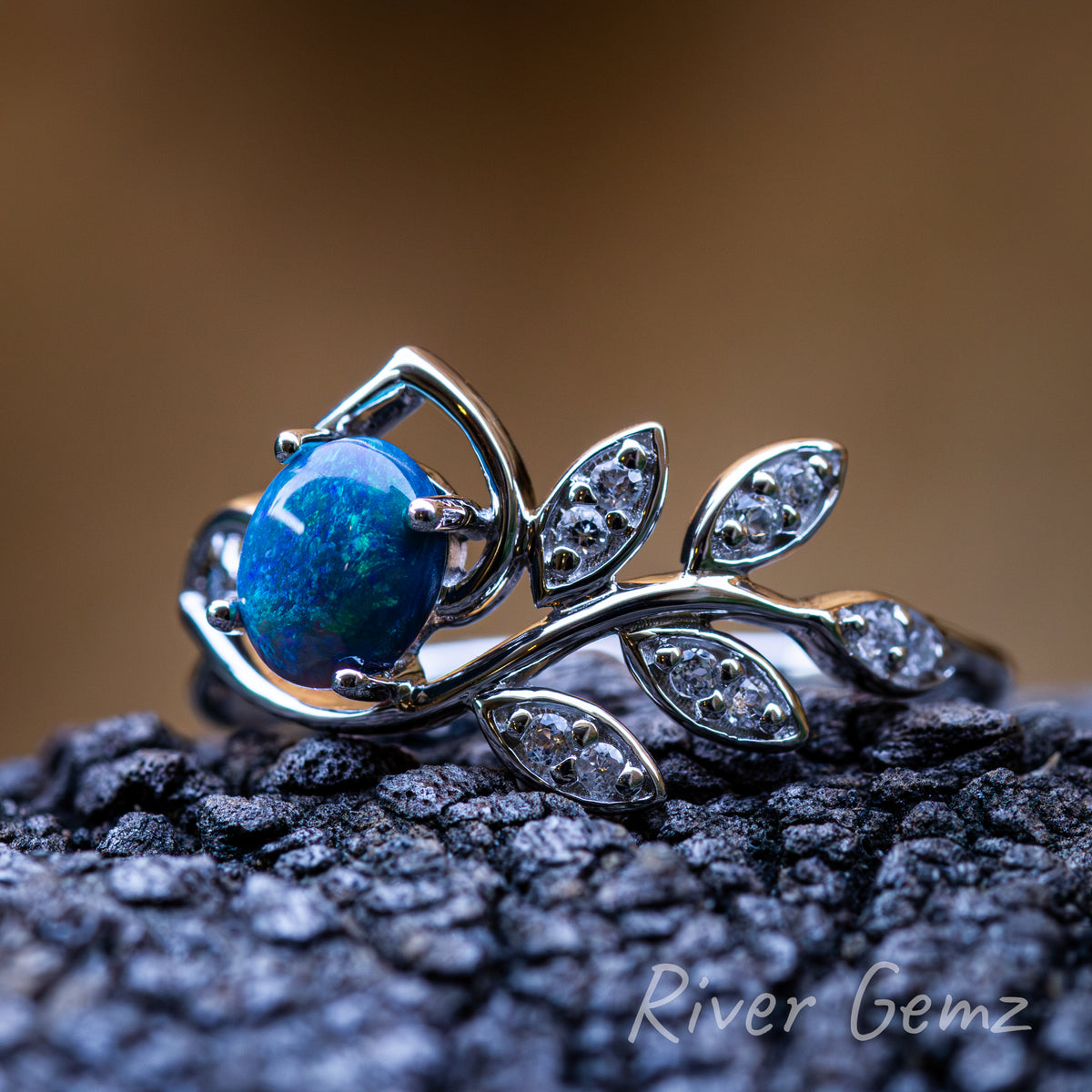 This third photo of the ring shows more of its design features.