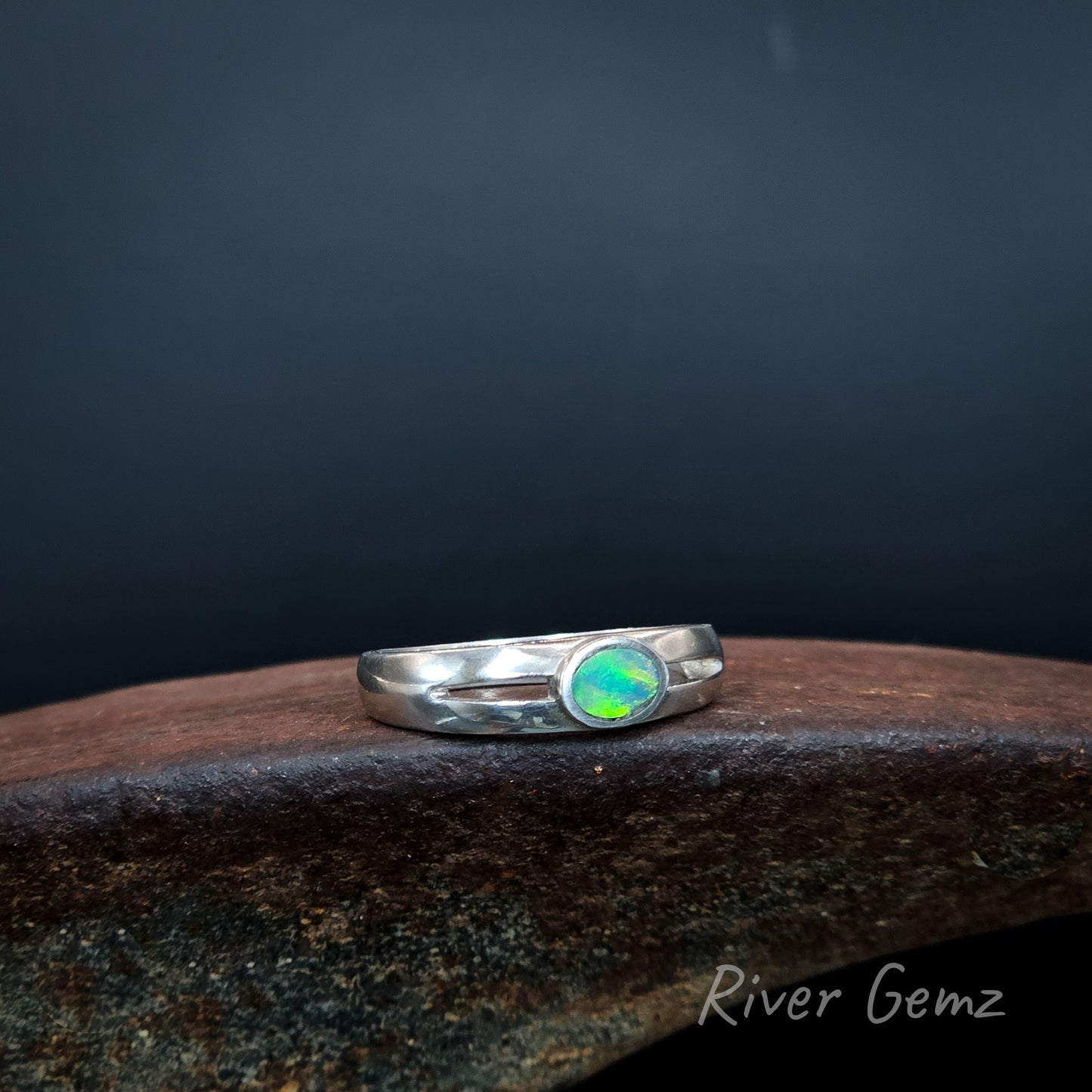 Mintabie Crystal Opal in Sterling Silver Ring [#3068]