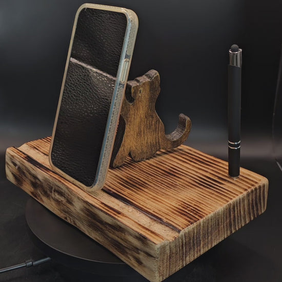 Video showing the phone/tablet stand rotate.